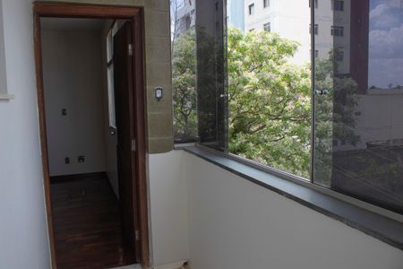 Apartamento à venda com 196m², 3 quartos e 2 vagas Apartamento à venda com 196m², 3 quartos e 2 vagasVaranda da Suíte