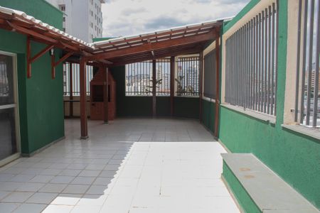 Apartamento à venda com 196m², 3 quartos e 2 vagas Apartamento à venda com 196m², 3 quartos e 2 vagasCobertura