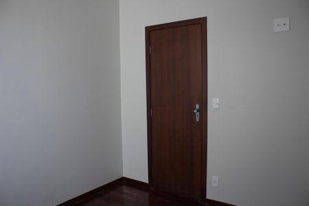 Apartamento à venda com 196m², 3 quartos e 2 vagas Apartamento à venda com 196m², 3 quartos e 2 vagasQuarto 1