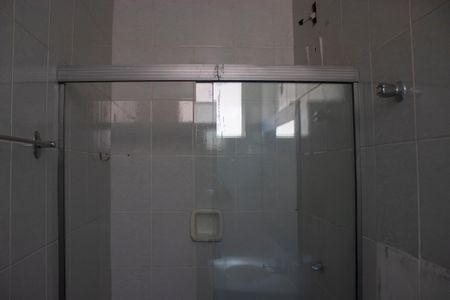 Apartamento à venda com 196m², 3 quartos e 2 vagas Apartamento à venda com 196m², 3 quartos e 2 vagasBanheiro da Suíte