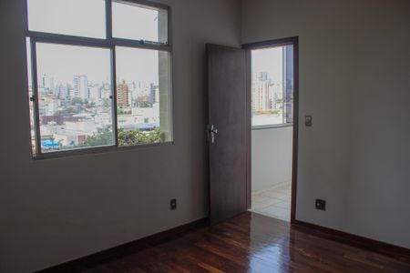Apartamento à venda com 196m², 3 quartos e 2 vagas Apartamento à venda com 196m², 3 quartos e 2 vagasSuíte