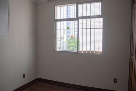 Apartamento à venda com 196m², 3 quartos e 2 vagas Apartamento à venda com 196m², 3 quartos e 2 vagasQuarto 2