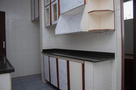 Apartamento à venda com 196m², 3 quartos e 2 vagas Apartamento à venda com 196m², 3 quartos e 2 vagasCozinha