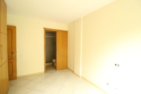 Apartamento para alugar com 79m², 3 quartos e 1 vagaSuíte