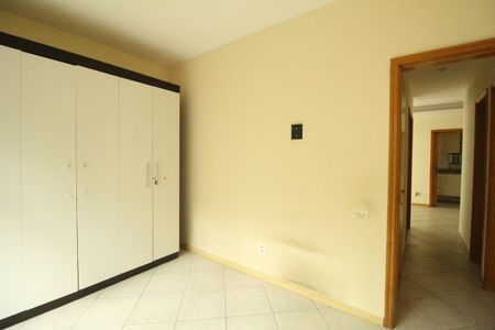 Apartamento para alugar com 79m², 3 quartos e 1 vagaQuarto