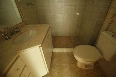 Apartamento para alugar com 79m², 3 quartos e 1 vagaBanheiro da suíte