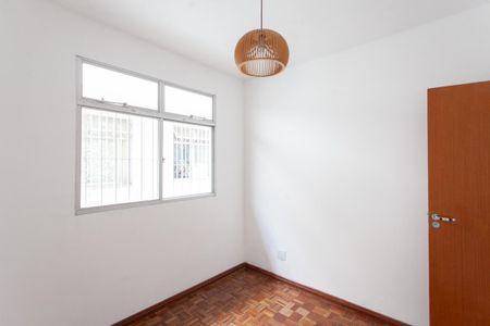 Quarto 2 de apartamento à venda com 3 quartos, 64m² em Santa Amélia, Belo Horizonte