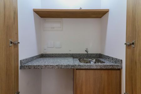 Apartamento à venda com 29m², 1 quarto e sem vagaÁrea de Serviço