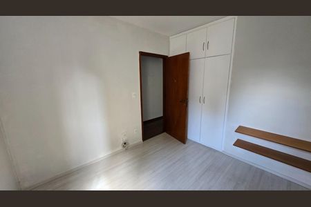 Quarto de apartamento à venda com 2 quartos, 68m² em Jardim Proença, Campinas