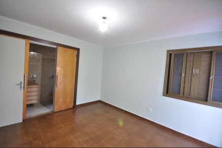 Casa para alugar com 370m², 4 quartos e 6 vagasSuíte 3