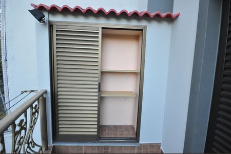 Casa para alugar com 370m², 4 quartos e 6 vagasDepósito