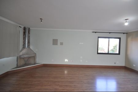 Casa à venda com 370m², 4 quartos e 6 vagasSala 1