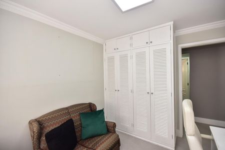 Apartamento à venda com 157m², 3 quartos e 4 vagasQuarto 2