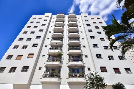 Apartamento à venda com 157m², 3 quartos e 4 vagasFachada