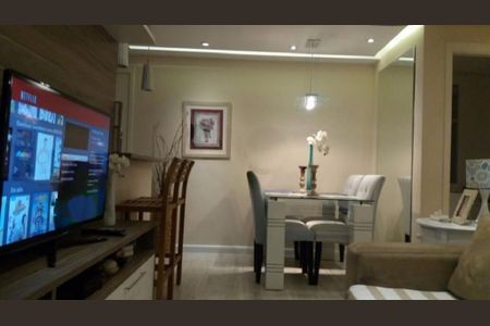 Apartamento à venda com 2 quartos, 56m² em Parque Reboucas, São Paulo