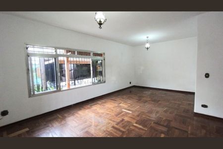 Casa à venda com 5 quartos, 150m² em Vila Sao Paulo, São Paulo