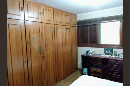 Casa à venda com 300m², 5 quartos e 2 vagas