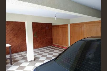 Casa à venda com 300m², 5 quartos e 2 vagas