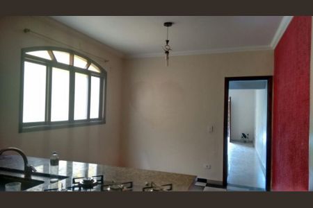 Casa à venda com 4 quartos, 300m² em Parque Monte Alegre, Taboão da Serra