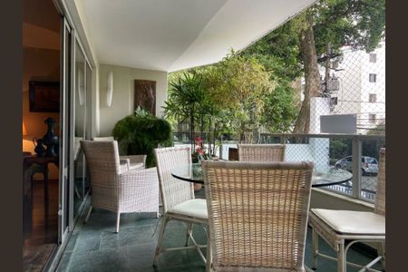 Apartamento à venda com 331m², 4 quartos e sem vaga