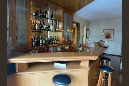 Apartamento à venda com 331m², 4 quartos e sem vaga