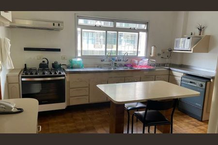 Apartamento à venda com 331m², 4 quartos e sem vaga