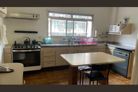 Apartamento à venda com 331m², 4 quartos e sem vaga