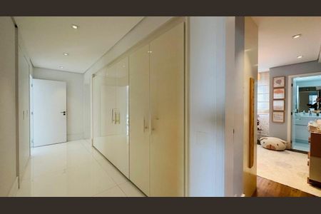 Apartamento à venda com 370m², 3 quartos e 5 vagas
