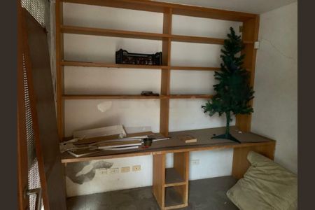 Casa à venda com 2 quartos, 220m² em Itaim Bibi, São Paulo