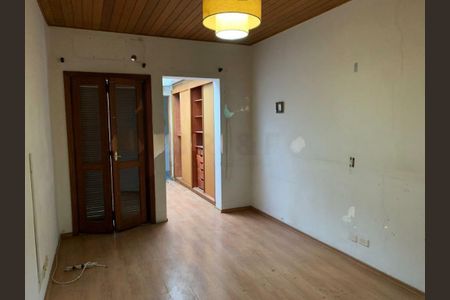 Casa à venda com 2 quartos, 220m² em Itaim Bibi, São Paulo