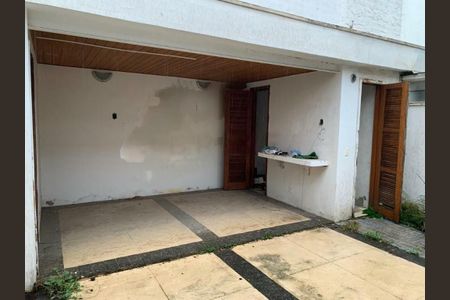 Casa à venda com 2 quartos, 220m² em Itaim Bibi, São Paulo