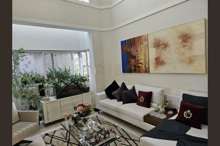 Casa à venda com 5 quartos, 610m² em Brooklin, São Paulo