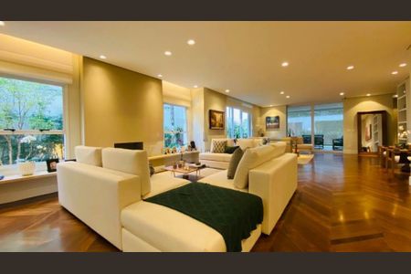 Casa à venda com 4 quartos, 525m² em Jardim Cordeiro, São Paulo