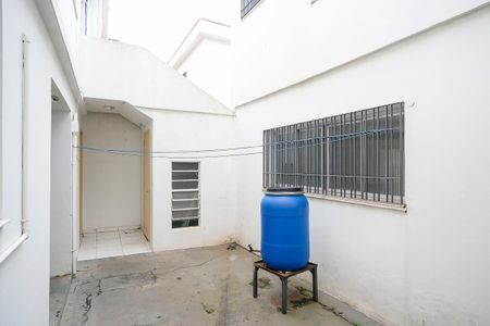 Casa à venda com 220m², 3 quartos e 2 vagasÁrea de serviço