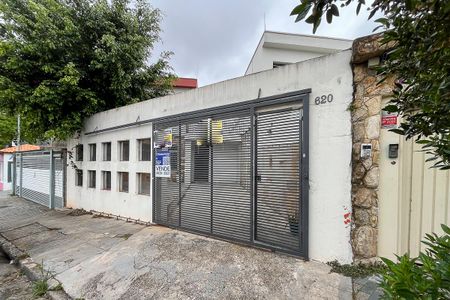 Casa à venda com 220m², 3 quartos e 2 vagasFachada 