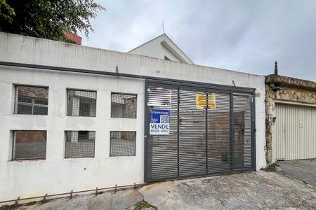 Casa à venda com 220m², 3 quartos e 2 vagasFachada 