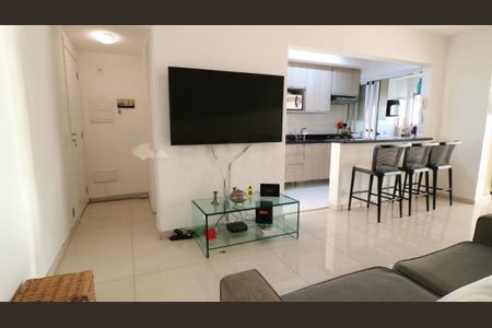 Apartamento à venda com 2 quartos, 77m² em Vila Alexandria, São Paulo