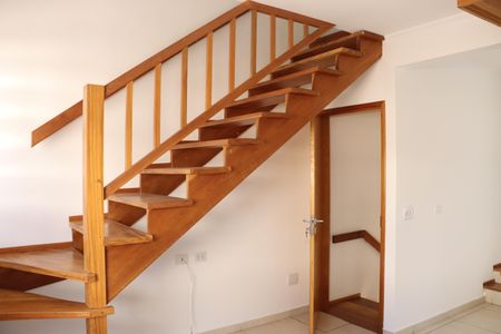 Sala de casa de condomínio para alugar com 2 quartos, 80m² em Jardim Nova Coimbra, Cotia