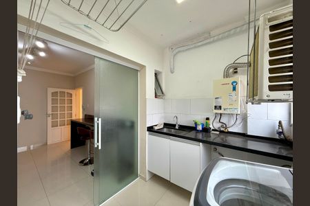 Apartamento à venda com 71m², 2 quartos e 1 vaga Apartamento à venda com 71m², 2 quartos e 1 vagaÁrea de Serviço