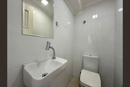 Apartamento à venda com 71m², 2 quartos e 1 vaga Apartamento à venda com 71m², 2 quartos e 1 vagaBanheiro de Serviço