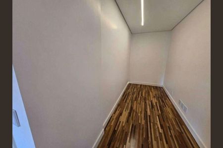 Casa à venda com 4 quartos, 200m² em Moema, São Paulo