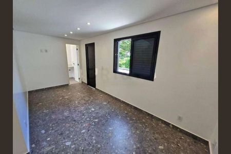 Casa à venda com 4 quartos, 200m² em Moema, São Paulo