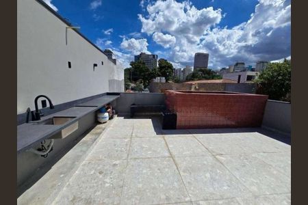 Casa à venda com 4 quartos, 200m² em Moema, São Paulo