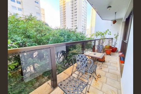 Apartamento à venda com 200m², 3 quartos e 3 vagas