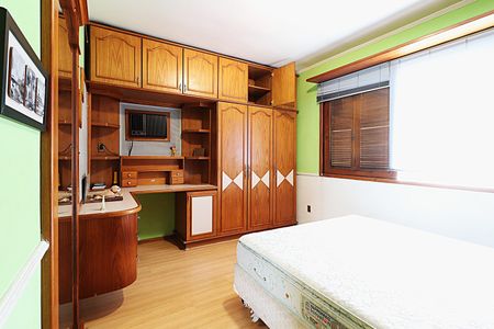 Casa para alugar com 412m², 4 quartos e 3 vagasQuarto 1