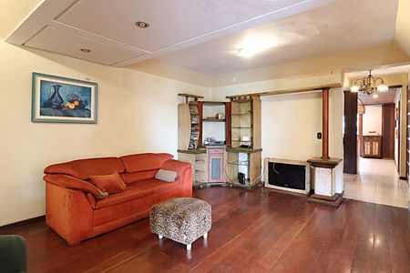 Casa para alugar com 412m², 4 quartos e 3 vagasSala