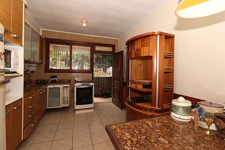 Casa para alugar com 412m², 4 quartos e 3 vagasCozinha