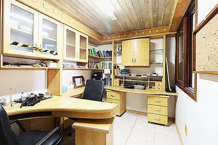 Casa para alugar com 412m², 4 quartos e 3 vagasEscritório