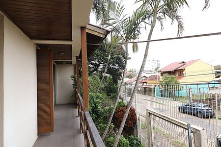 Casa para alugar com 412m², 4 quartos e 3 vagasSacada