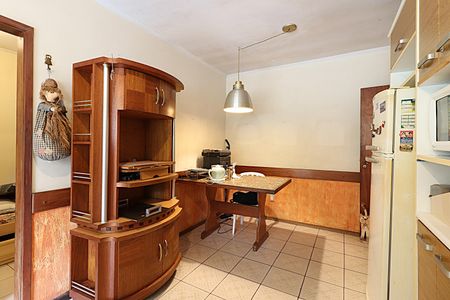 Casa para alugar com 412m², 4 quartos e 3 vagasCozinha 